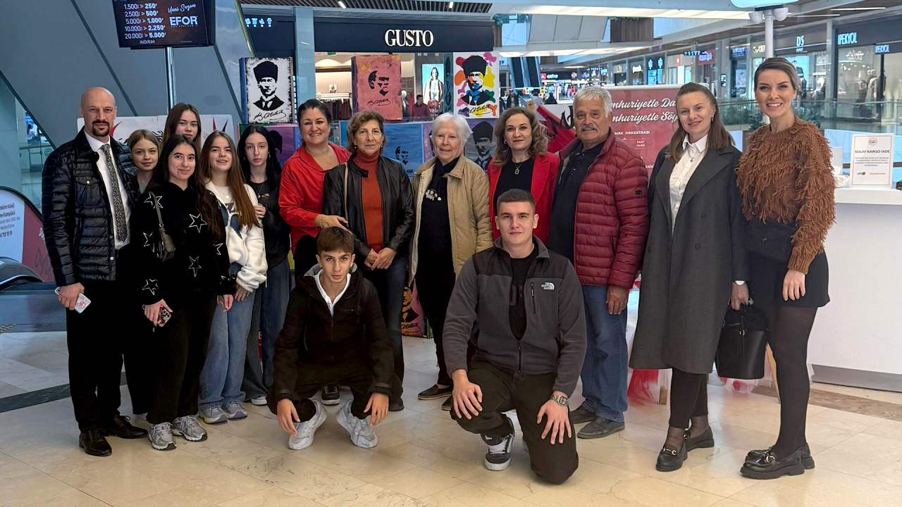 Cumhuriyetimizin 102. Yılına Özel Resim Sergimiz Erasta AVM’de Ziyarete Açıldı