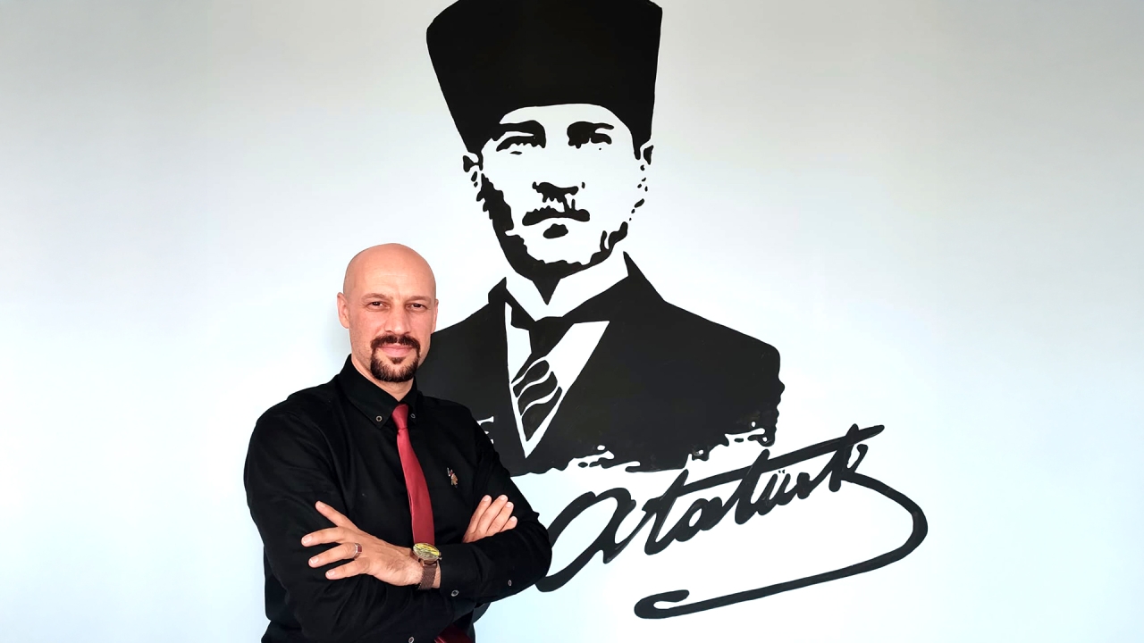 Bir Milletin Kalbinde Sonsuza Dek Yaşayan Lider: Mustafa Kemal Atatürk